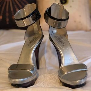 Brand New sexy metal Fergie Cash heels - Size 8